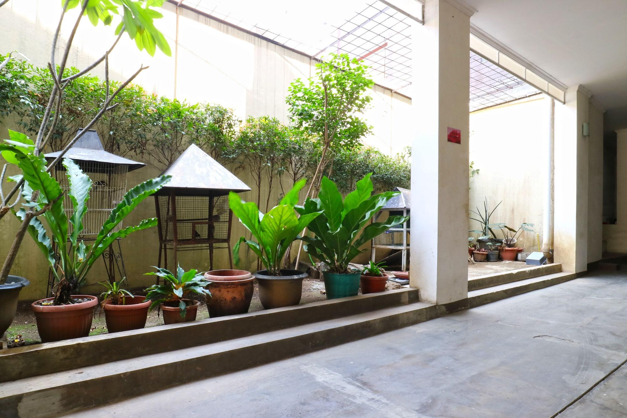 Saloka Guest House by ZUZU 59/65