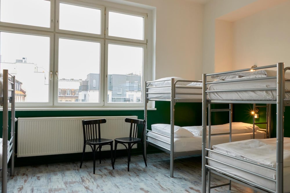 Ballhaus Berlin Hostel 48/65