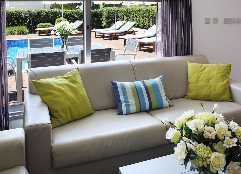 Paradise Cove Luxurious Beach Villas 26/50