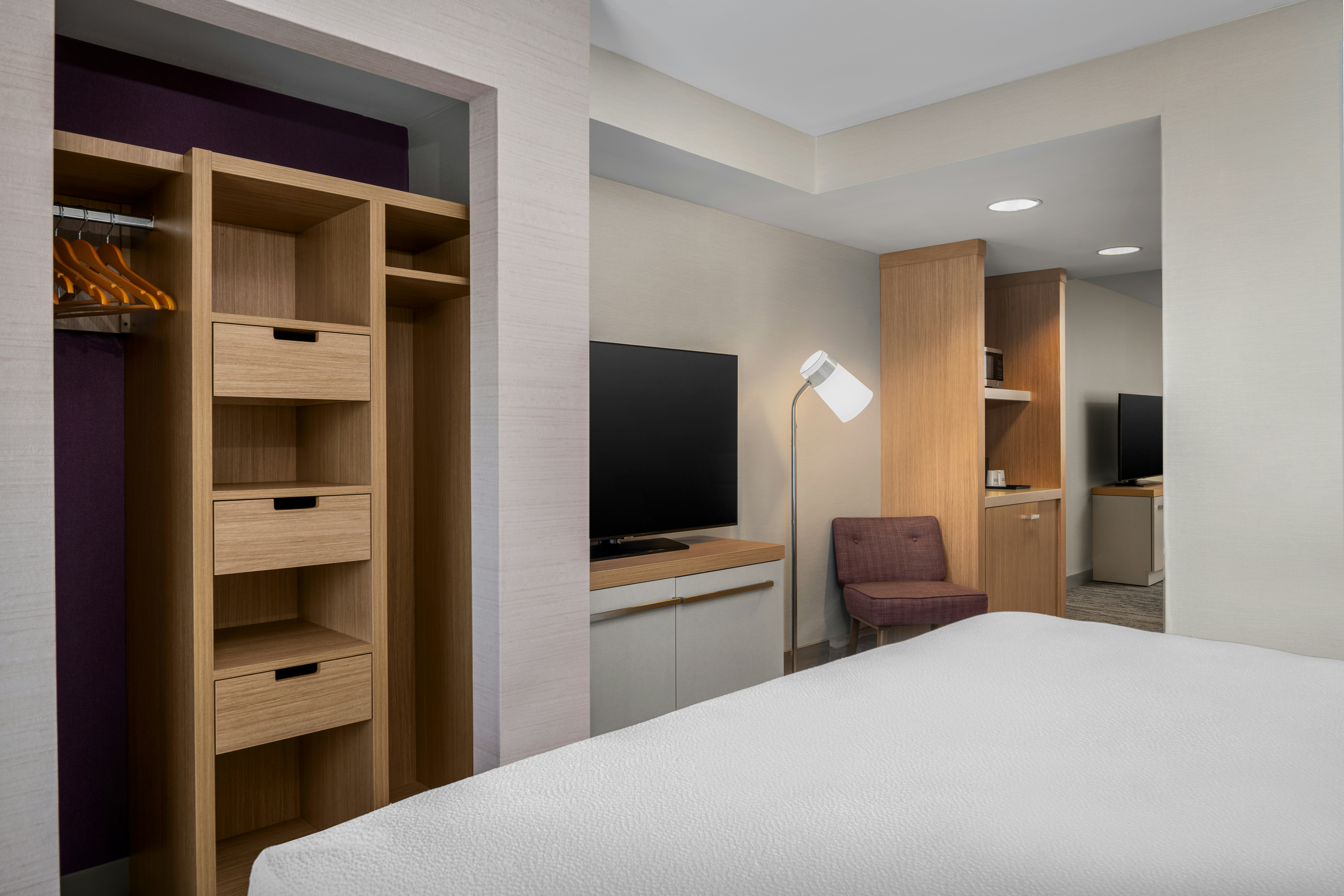Junior Suite, King Bed