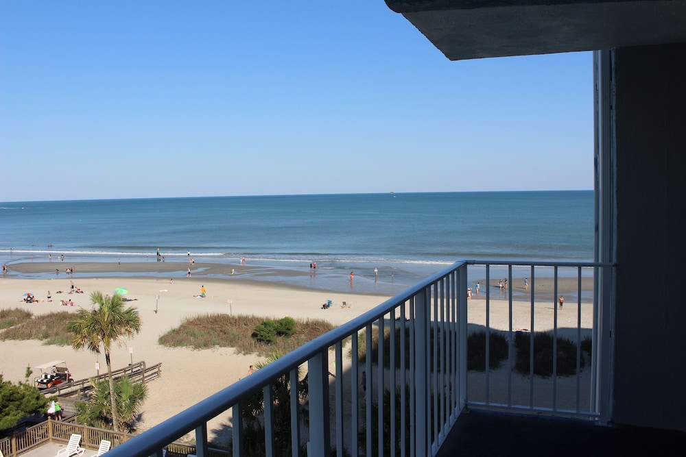 blu atlantic oceanfront hotel and suites