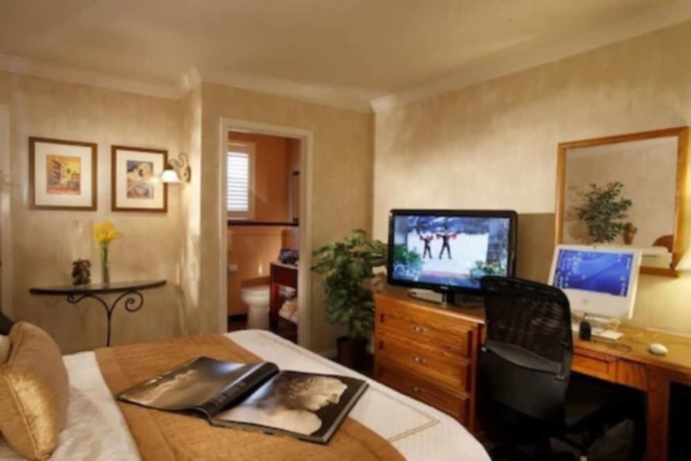 SFO El Rancho Inn 27/37