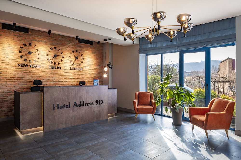 Hotel Address 9D 6/54