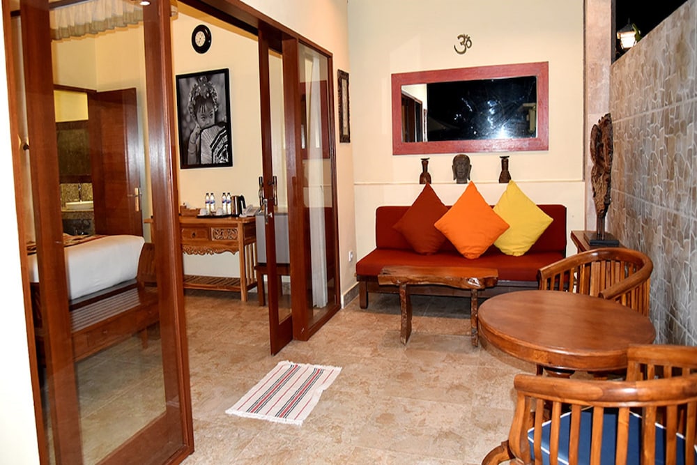 Villa Nirvana 63/81