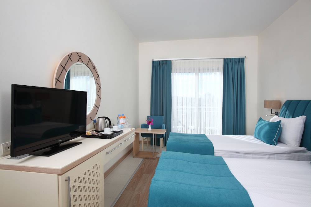 Mandarin Resort Hotel 19/66