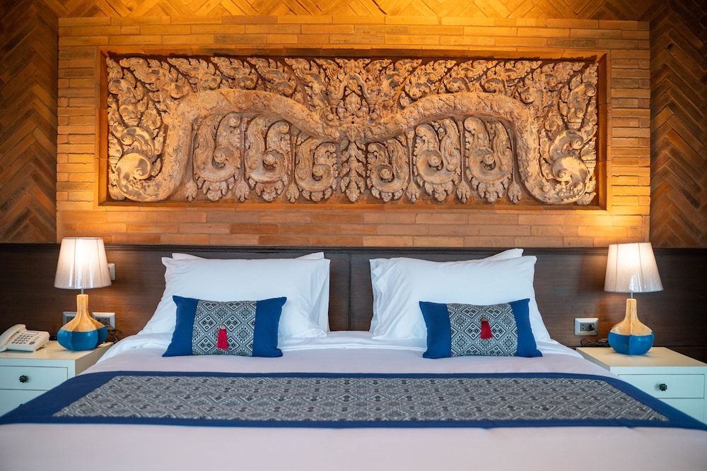 Phor Liang Meun Terracotta Arts Hotel 8/50