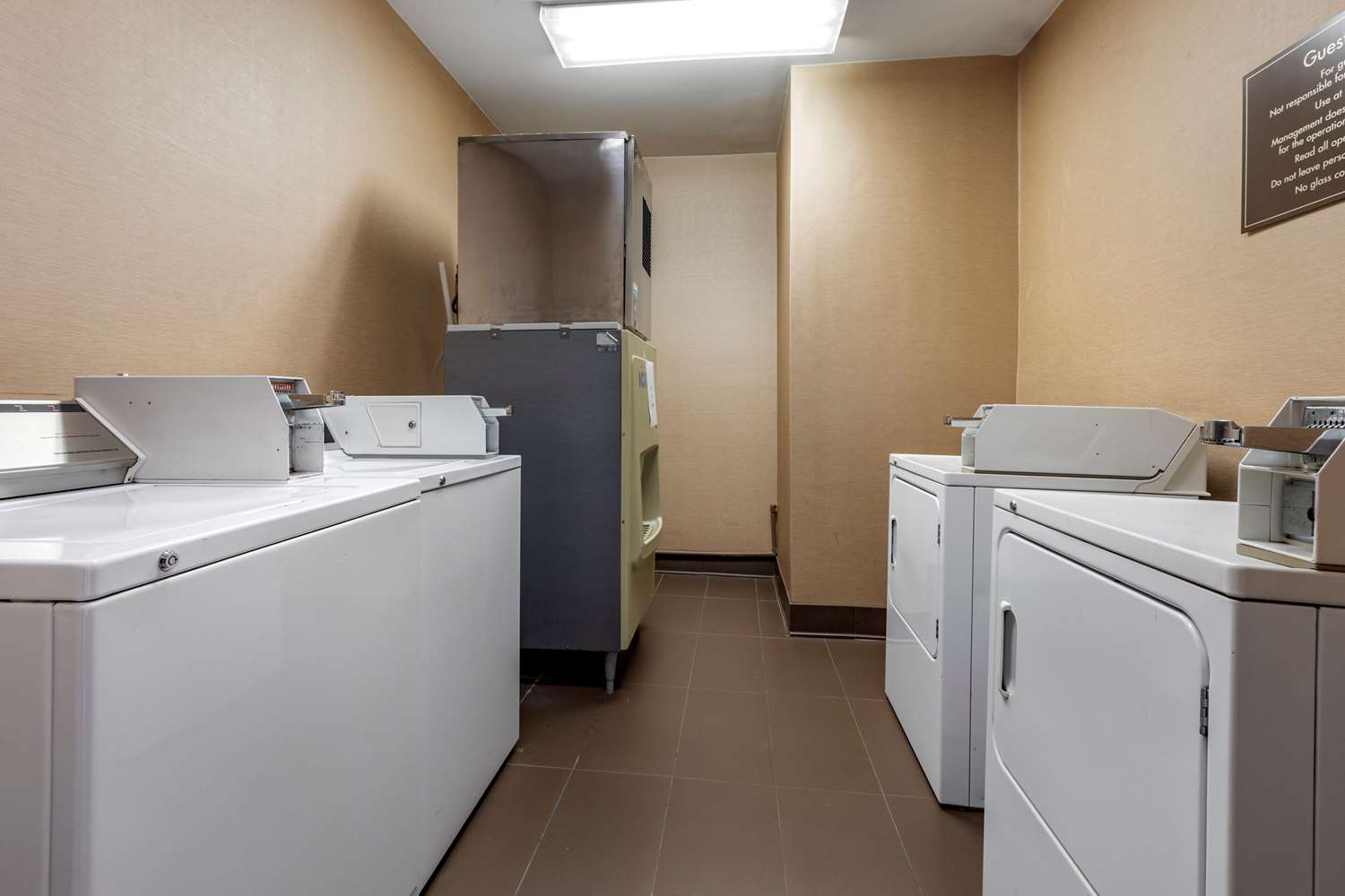 COMFORT INN DFW NORTH/IRVING 2/13