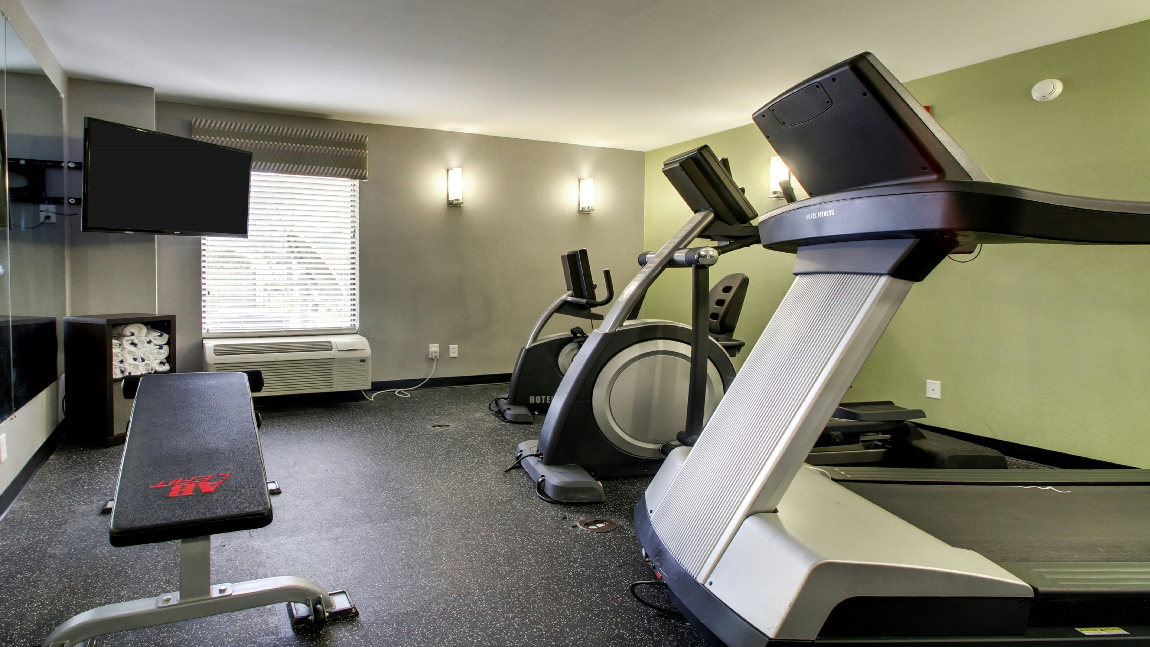Holiday Inn Express Suites Jackson Downtown Coliseum 31/49