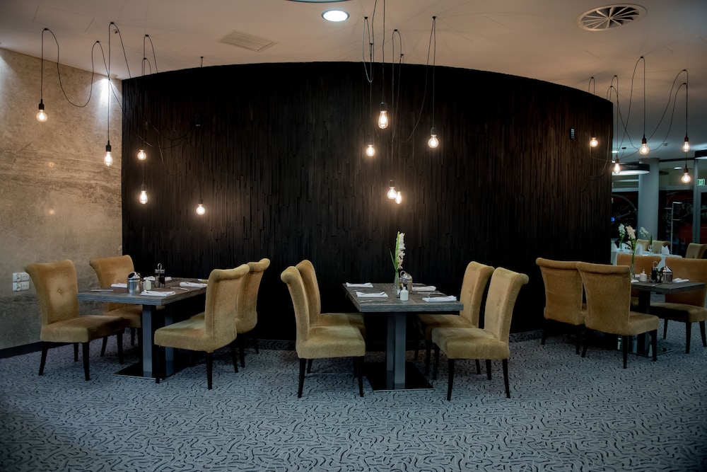 Haston City Hotel 39/46