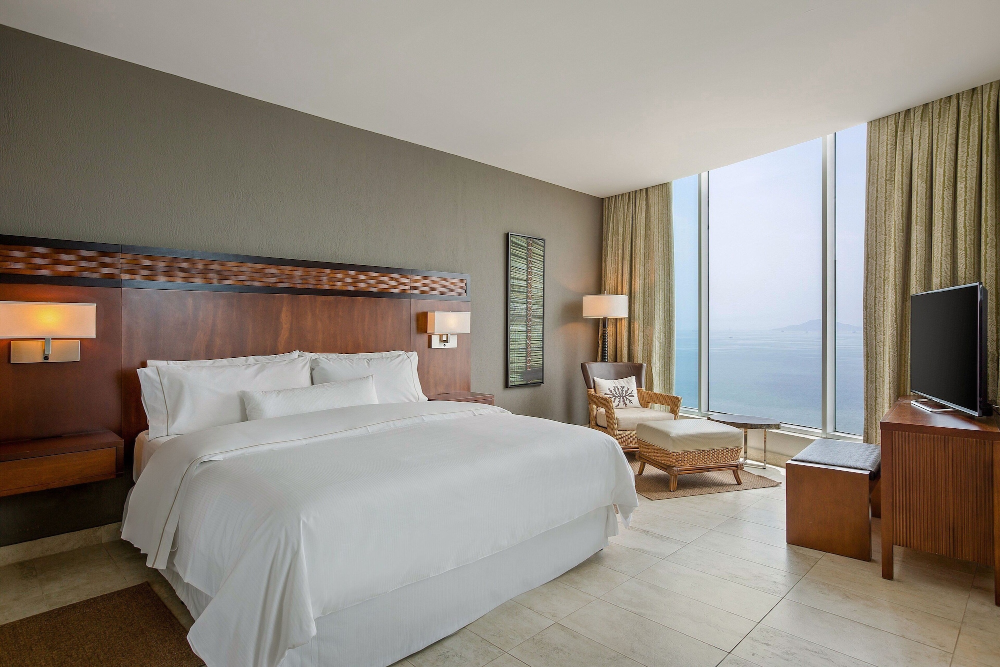2 Bedrooms, Club, Suite, 2 Double Beds