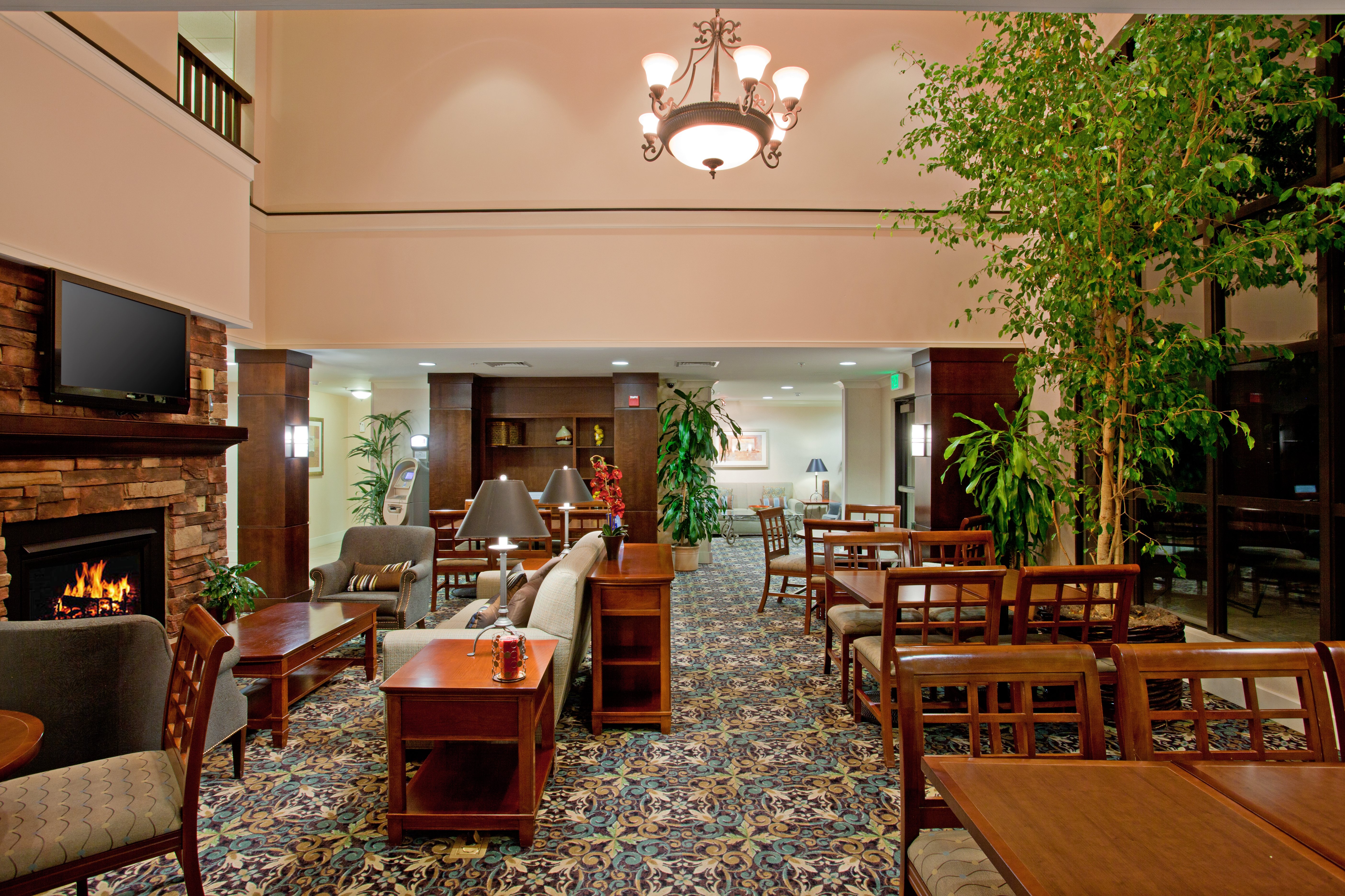 Staybridge Suites Palmdale 21/43