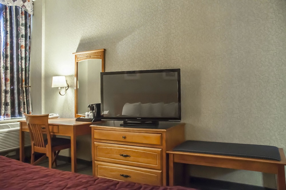 Comfort Inn Lundy's Lane 37/40