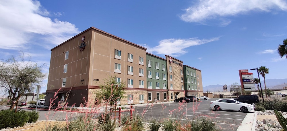 Best Western Plus Coachella Valley Inn & Suites 9/58
