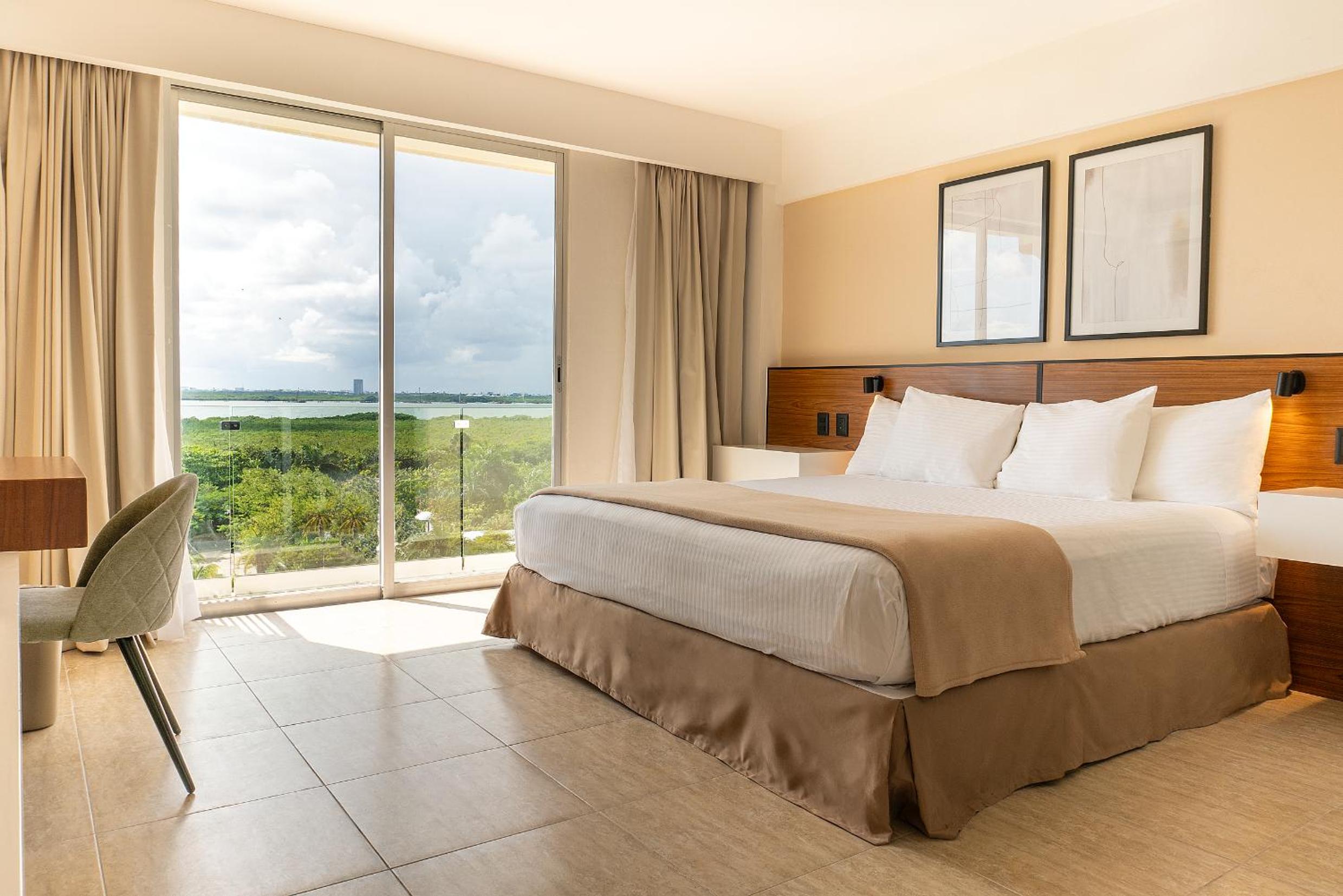 King Club Room