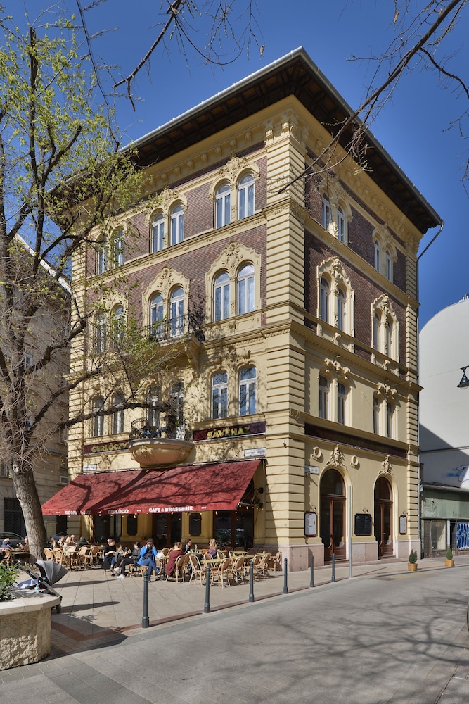 Gerloczy Cafe & Rooms Delux 2/50