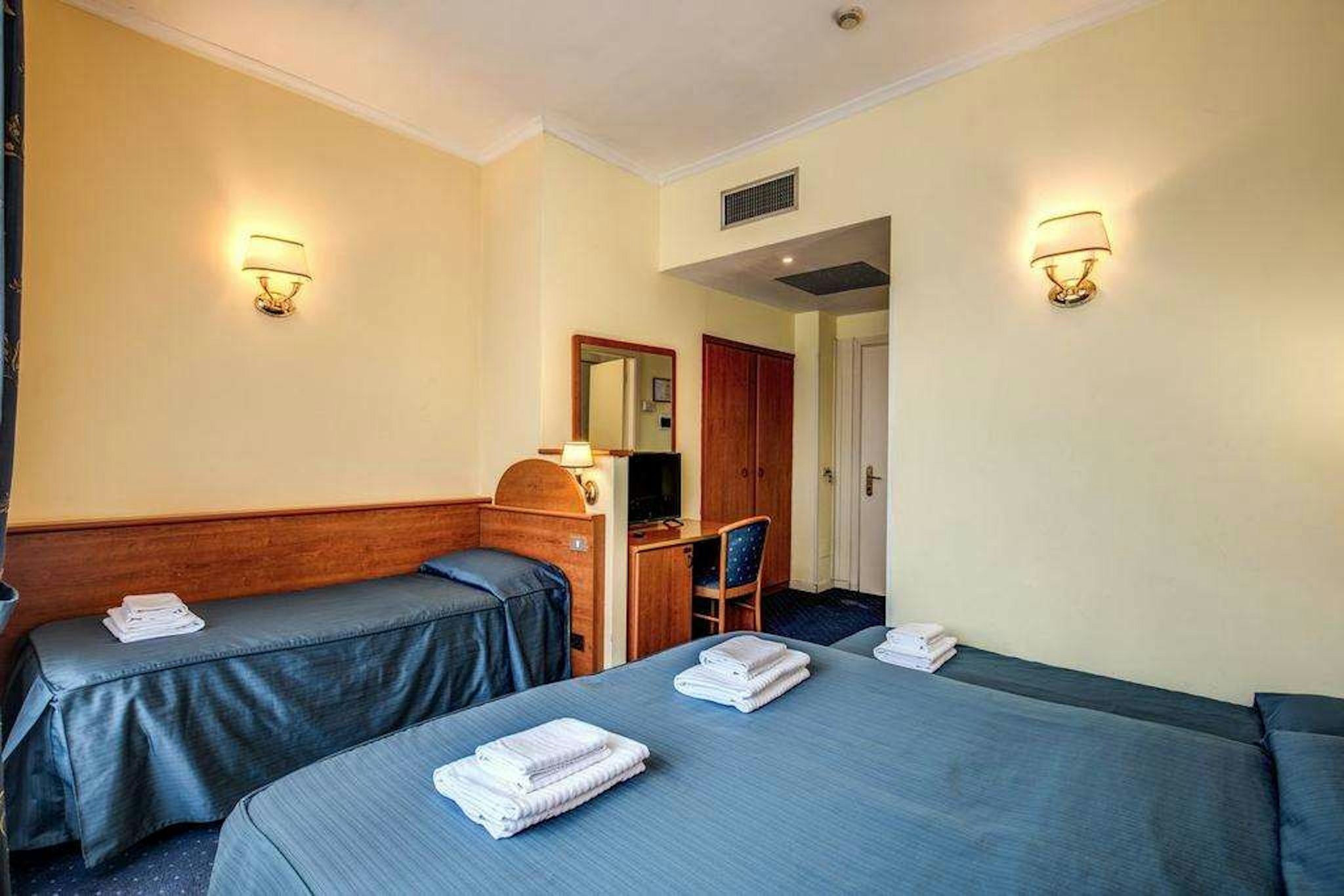 Hotel Laura 26/55