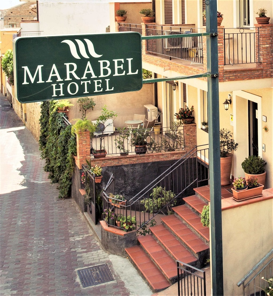 Marabel Hotel 3/60