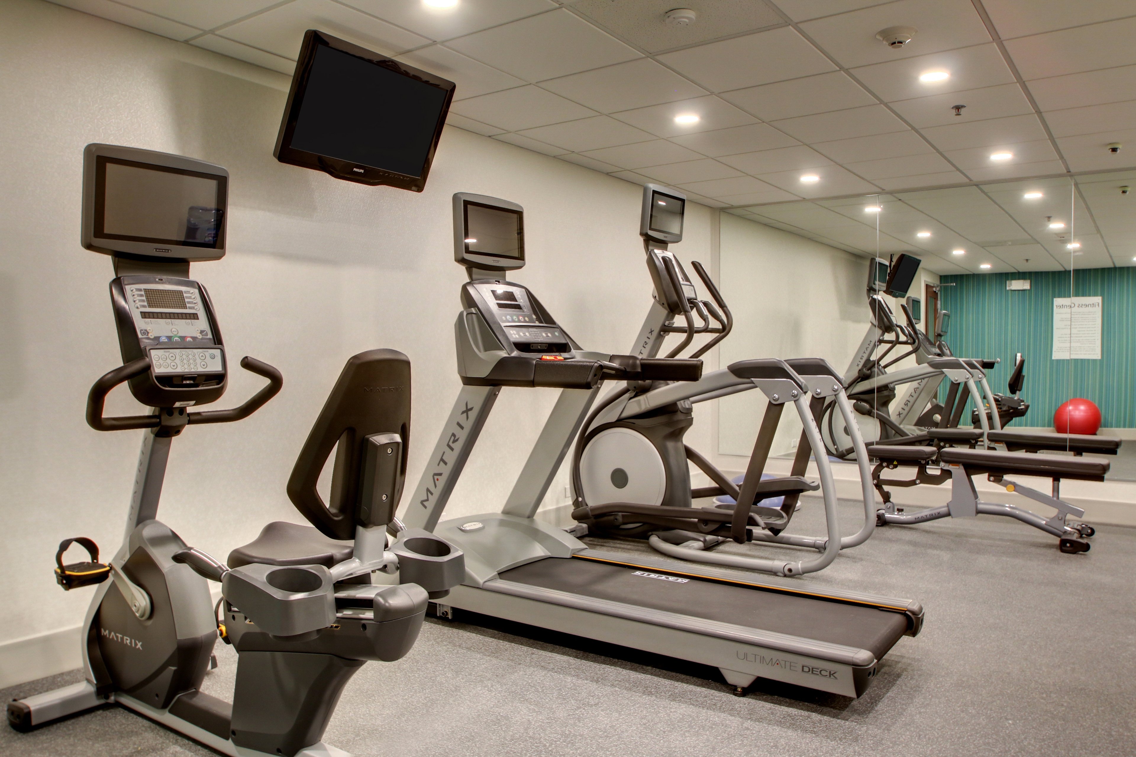 Holiday Inn Express & Suites AURORA NAPERVILLE 18/41