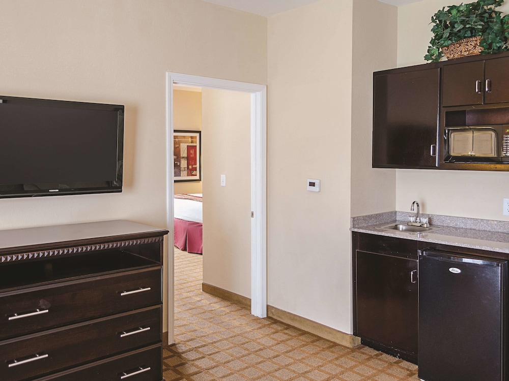 La Quinta Inn Suites By Wyndham Mobile Satsuma Saraland 17/50