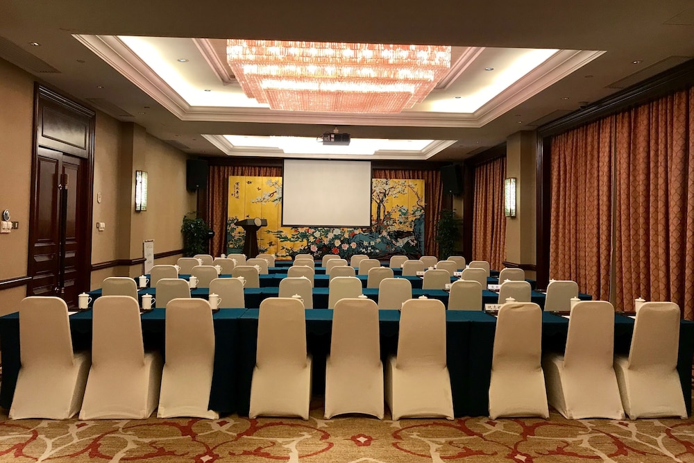 City Hotel Xiamen 34/50