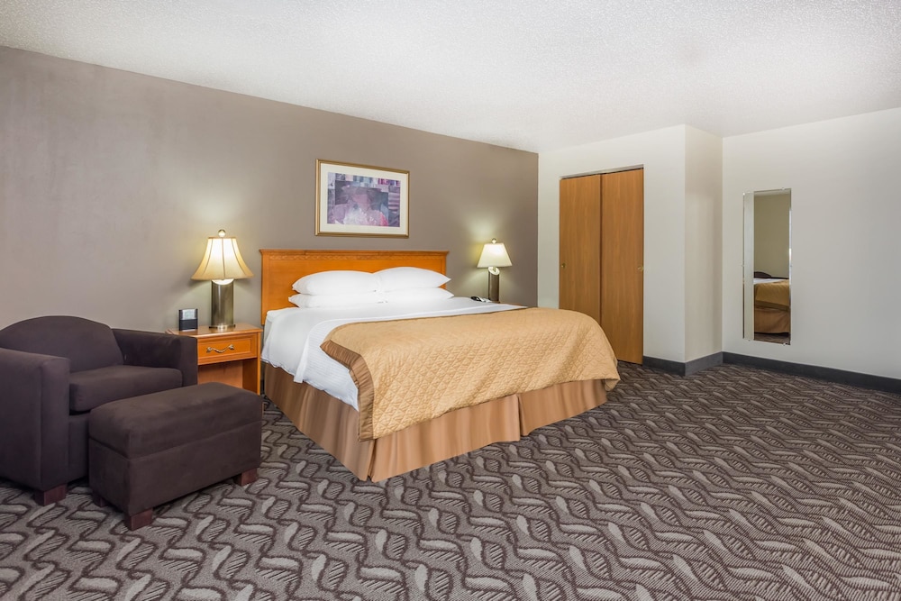 Wyndham Garden Madison Fitchburg 27/69