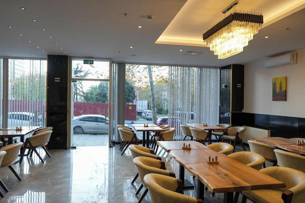 NEW MY WORLD HOTEL 36/50