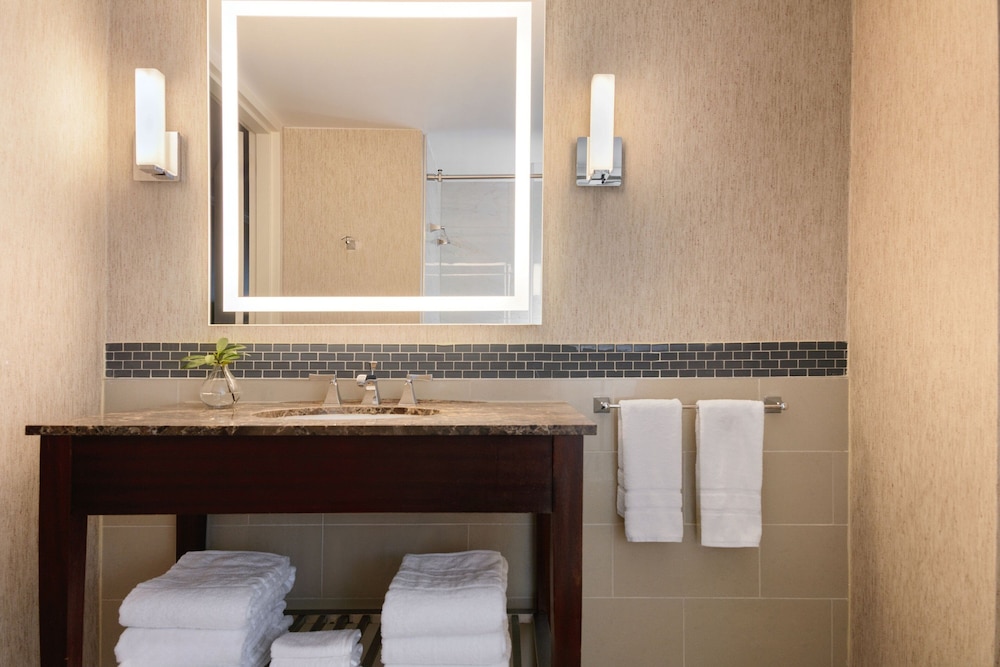 جناح استوديو بسريرين كوين، Westin Fort Lauderdale 3/6