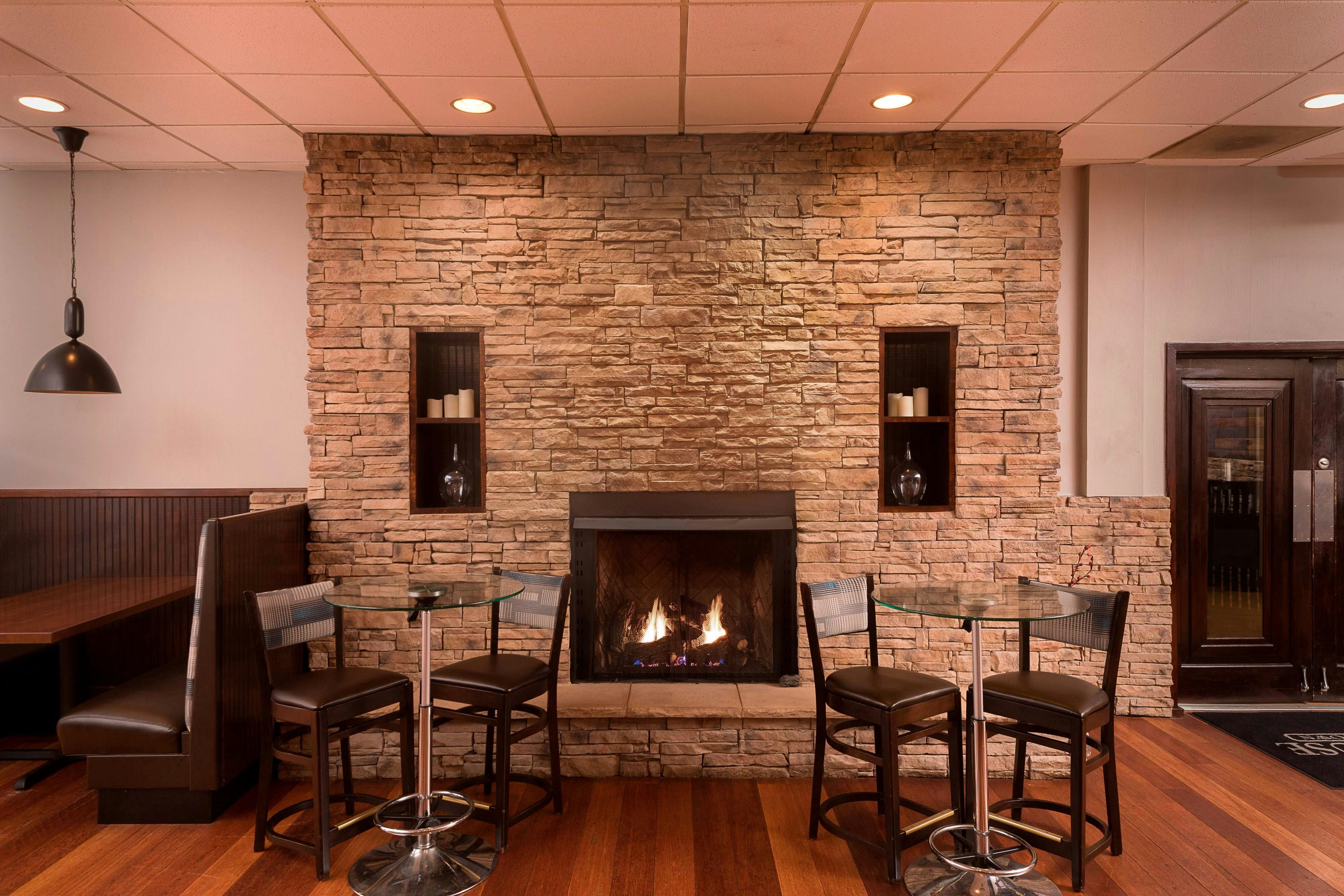 Four Points by Sheraton Asheville Downtown 18/28