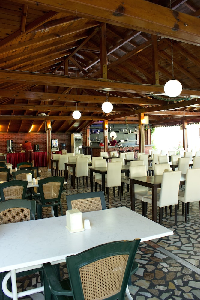 Ares City Hotel 15/22