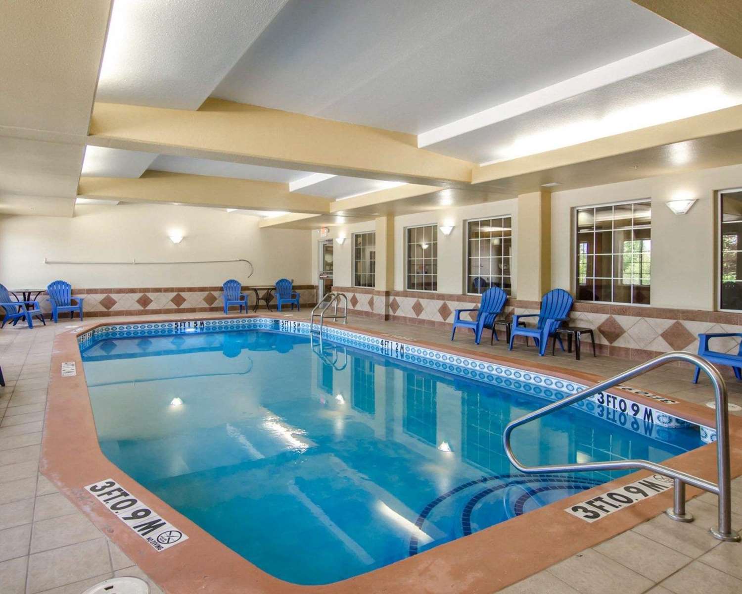 Sleep Inn & Suites Springdale West 15/33