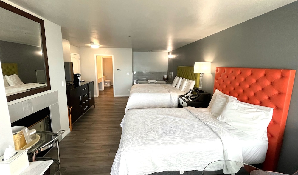 Tides Inn Suites 14/75