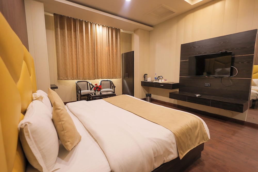 Hotel Krishnam 15/50