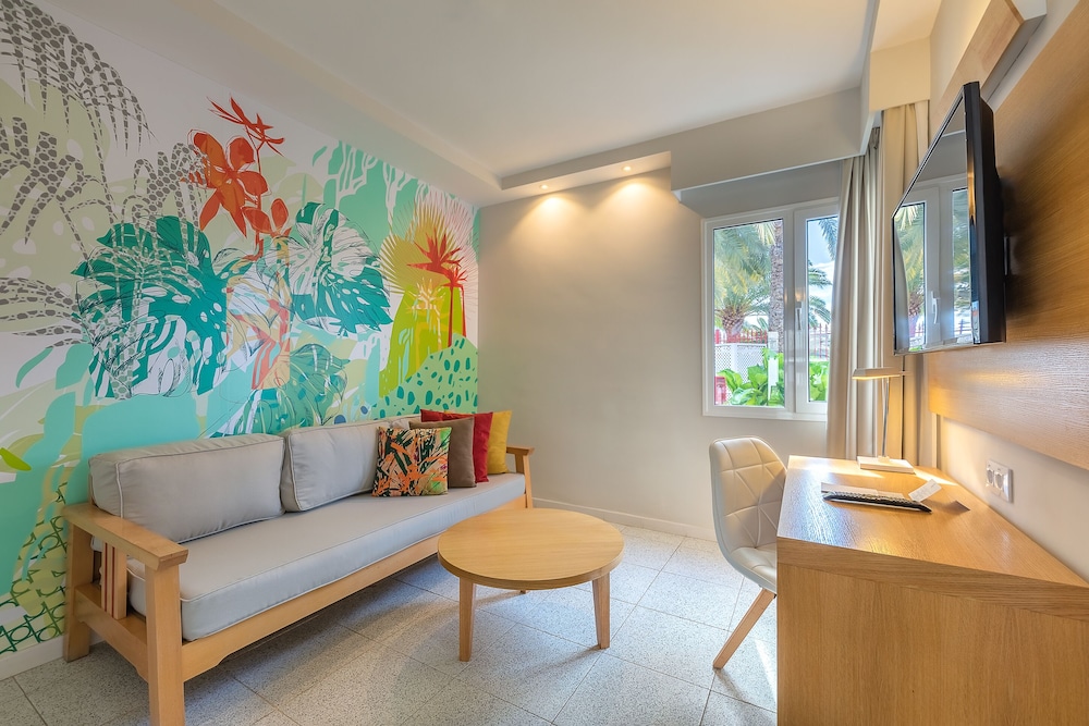 Hotel LIVVO Koala Garden 44/66