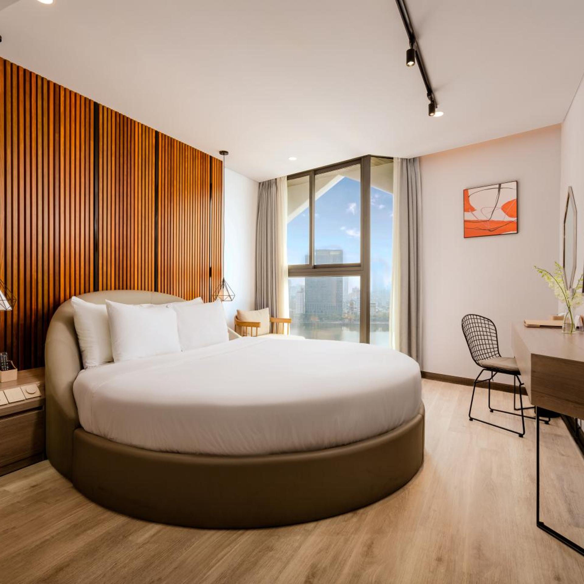 Deluxe, Double Bed, River Front