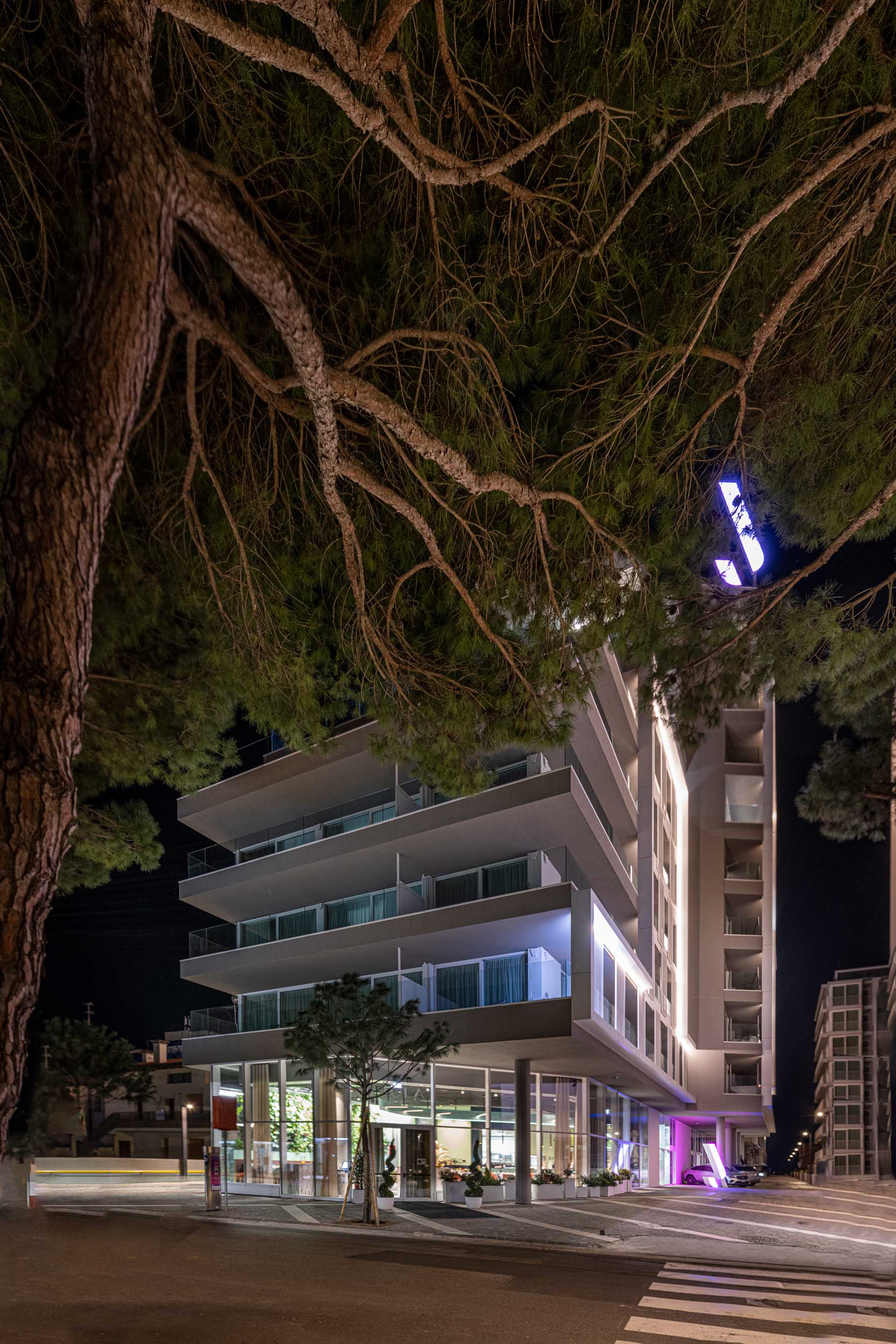 J44 Lifestyle Hotel 31/36