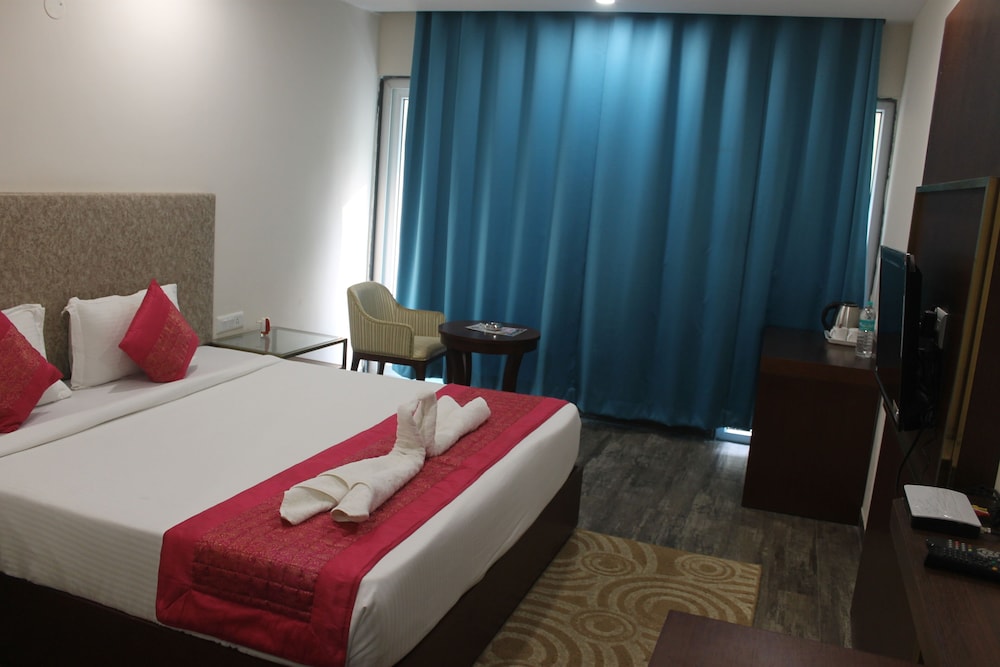 Hotel Sea Sand 10/29