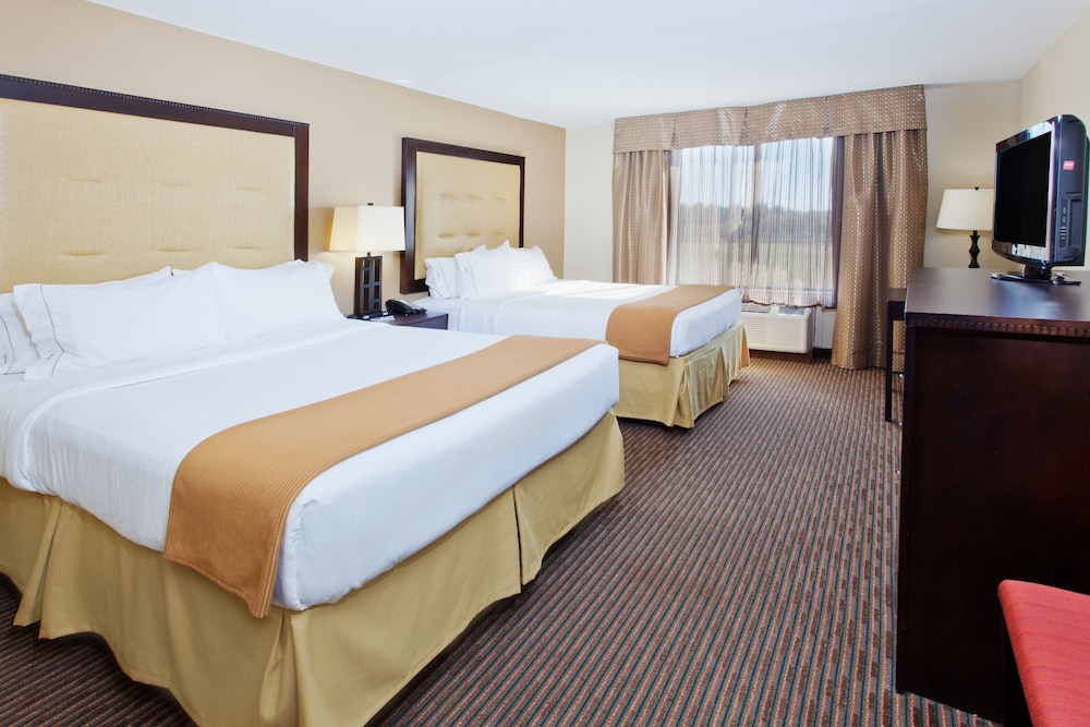 Holiday Inn Express Hotel & Suites Cordele North 25/79