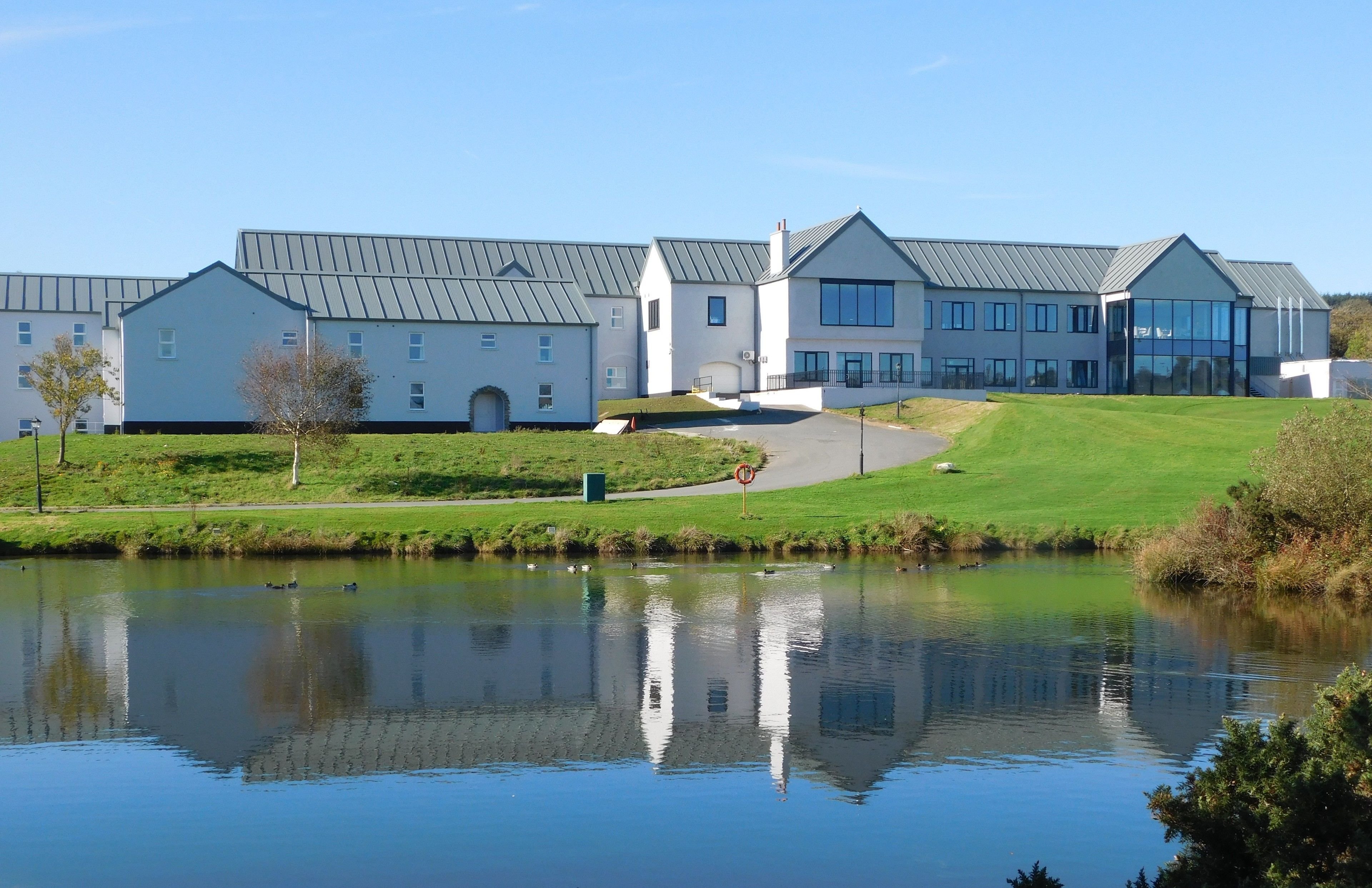 Comis Hotel and Golf Resort 44/50