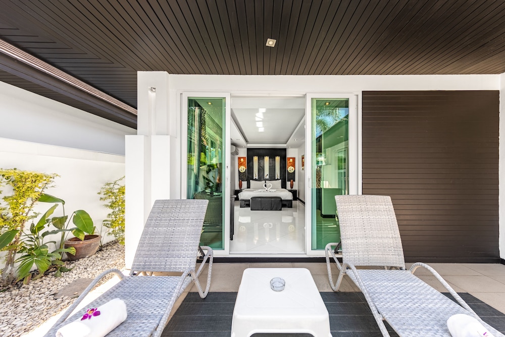 Colibri Pool Villa 6/50