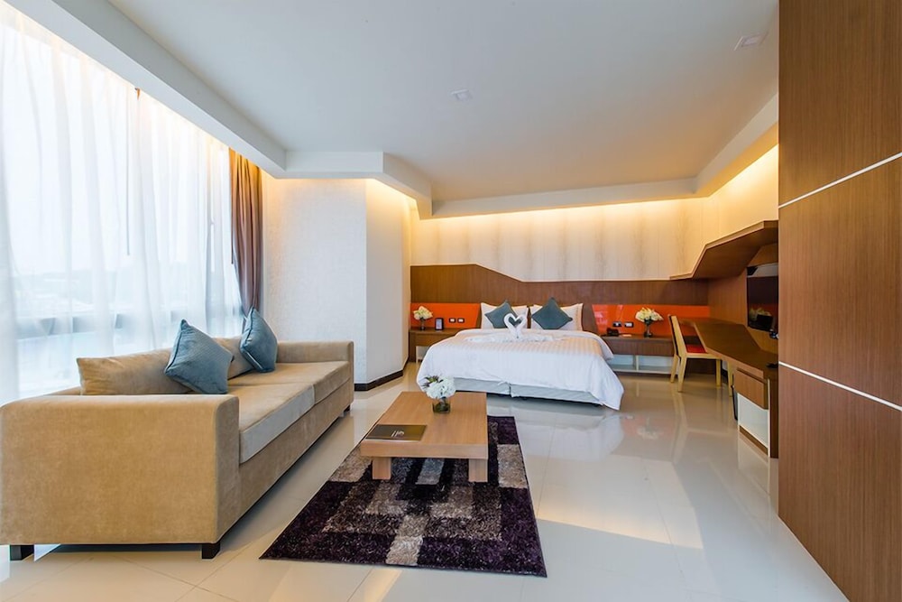 42C The Chic Hotel 15/49