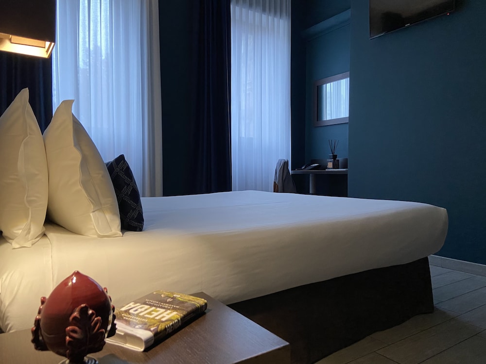 AV Hotel Milano 17/55
