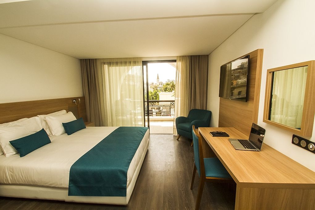 SUPERIOR, DOUBLE BED