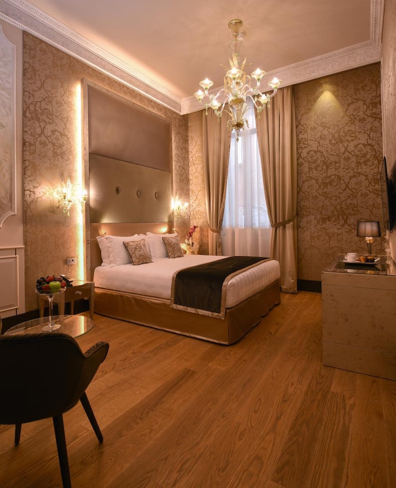 Santa Croce Boutique Hotel 26/65