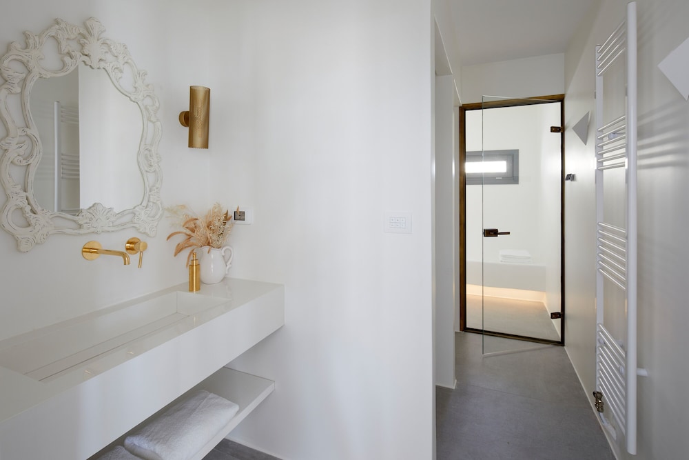 Kamini Santorini Luxury Villas 48/50