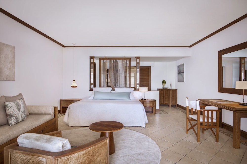 Paradis Beachcomber Golf Resort and Spa 15/65