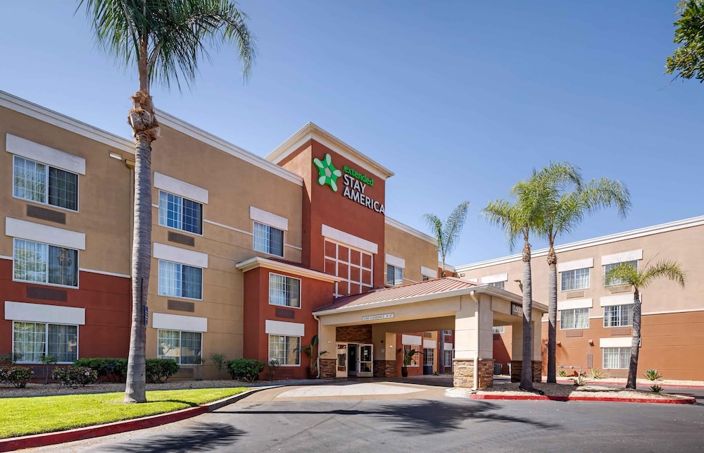 Extended Stay America Suites Orange County Cypress 55/62