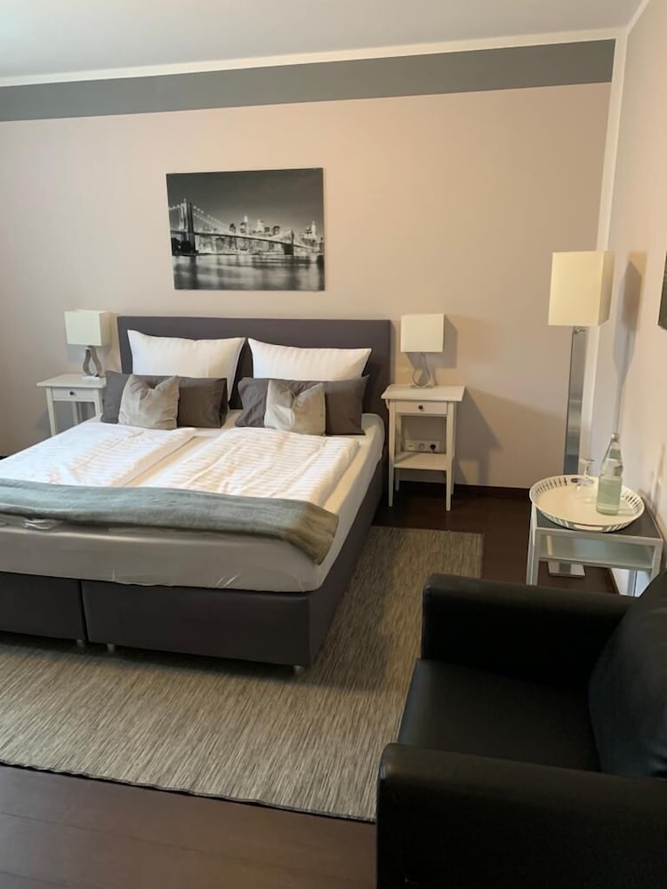 Hotel Restaurant zum alten Postwagen 14/50