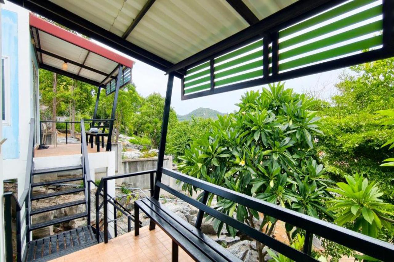 Koniix Garden Cottage Ko Sichang 18/19