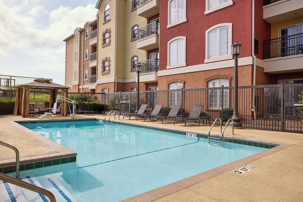 Residence Inn Marriott Joplin 36/41