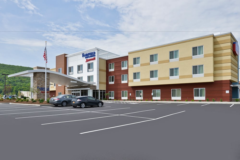 Fairfield Inn & Suites Elmira Corning 30/44